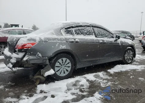 2010 Honda Accord Lx z USA, uszkodzony, nr VIN 1HGCP2F35AA166422